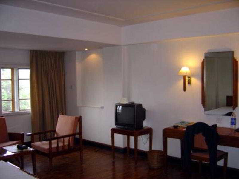 Grand Hotel Kochi Eksteriør bilde